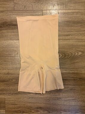 SPANX Nude/Beige Shapewear Top